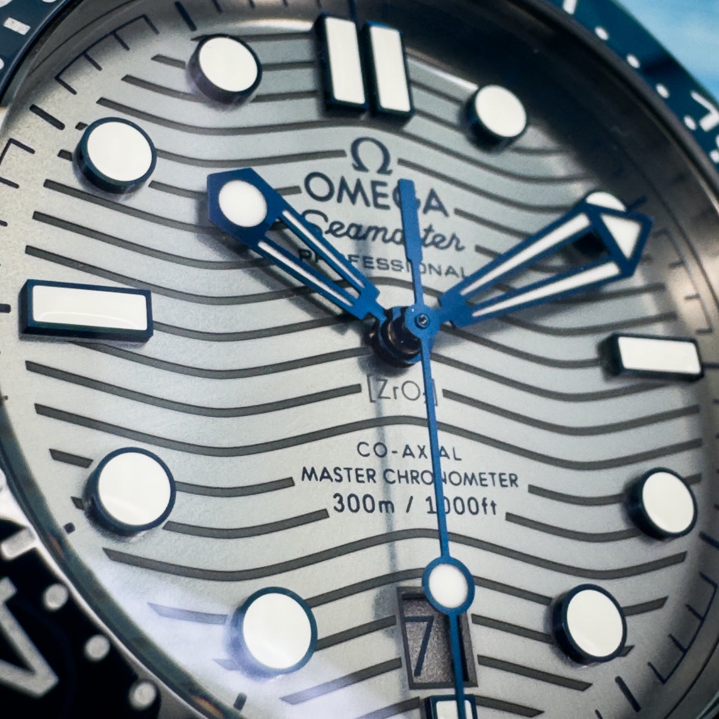 Omega Seamaster Diver 300M Grey Wave Dial 42MM