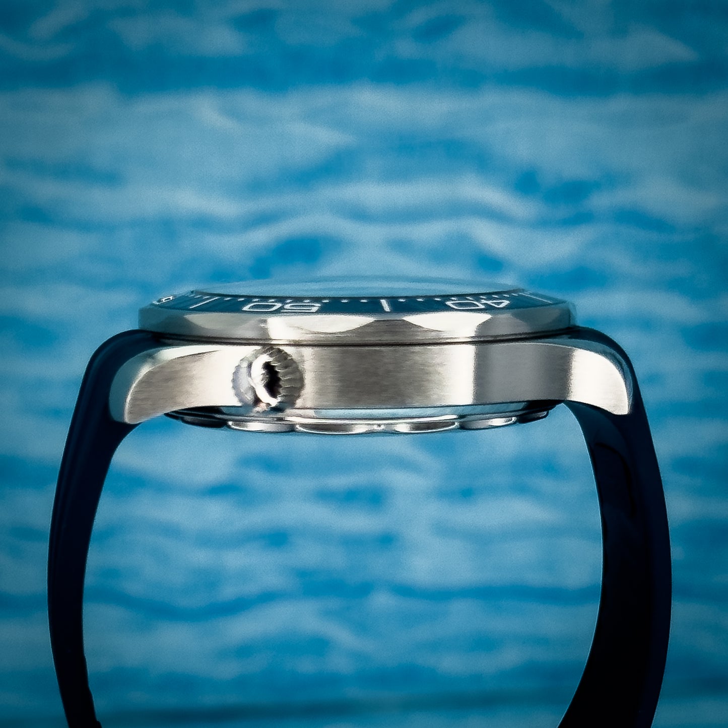 Omega Seamaster Diver 300M Grey Wave Dial 42MM